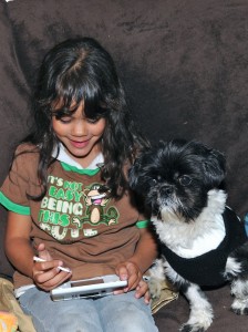 shih tzu and little girl